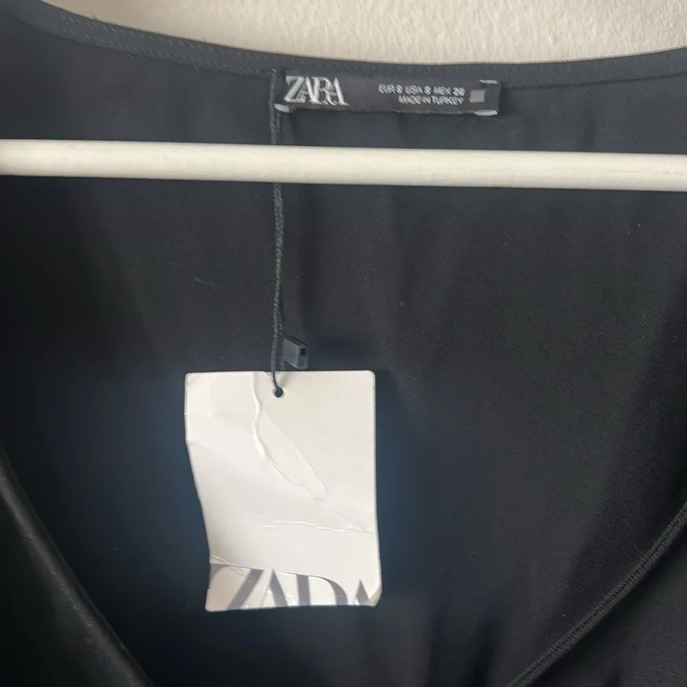 Zara black top long sleeve front open double lace left zipper up grunge Y2K